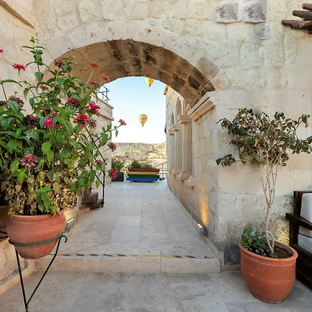 מלון Doors Of Cappadocia Special Cave (adults Only) גורמה